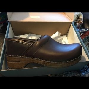 NWOT‼️Dansko Professional‼️